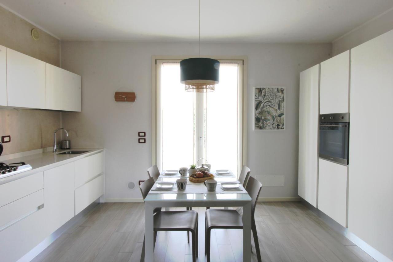 Ferienwohnung La Casa Di Cele Desenzano del Garda Exterior foto